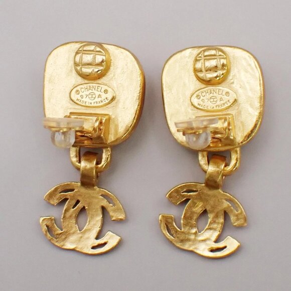 CHANEL CC Logo Drop Earrings 97A Clip-On GHW France Vintage 498-082025 - Picture 7 of 10